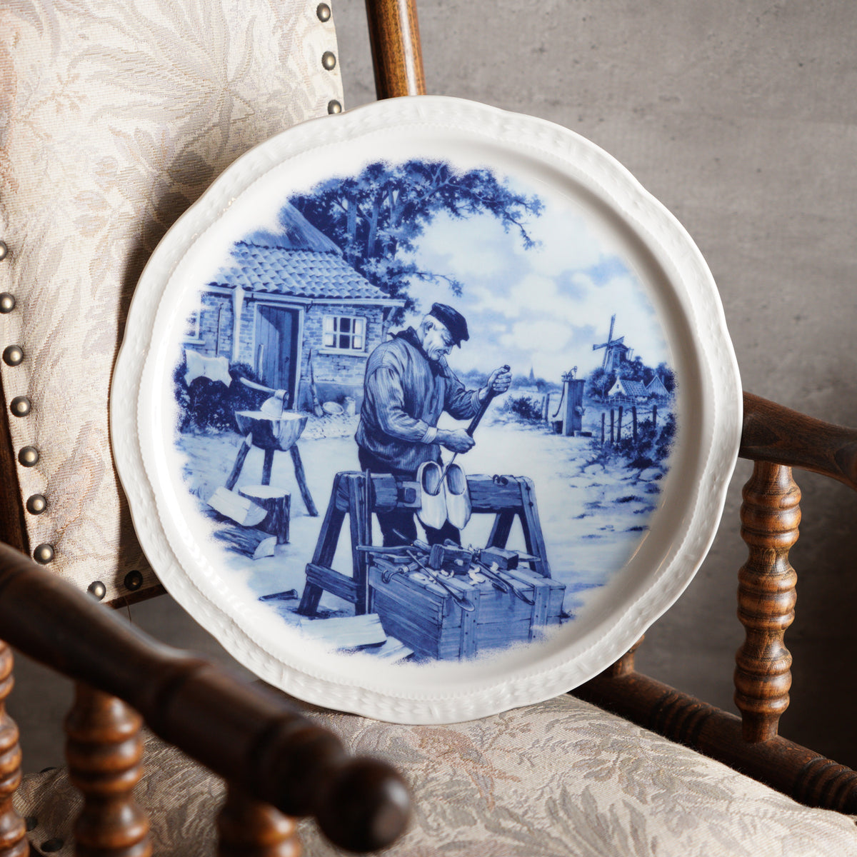 荷蘭"製鞋工匠"Delft Blue藍陶展示盤
