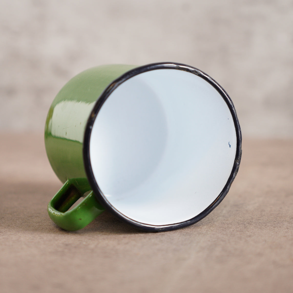 荷蘭草原綠琺瑯杯