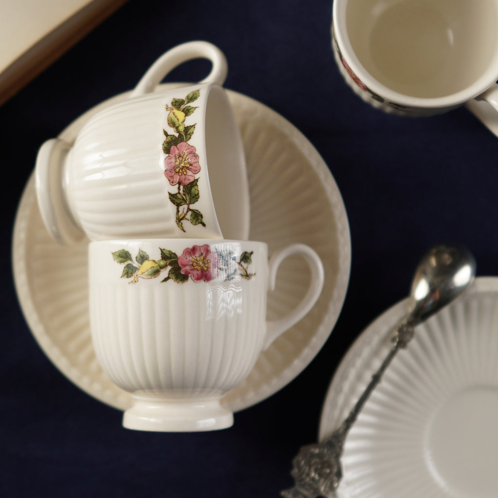 英國Wedgwood "荊棘薔薇"系列茶杯/咖啡杯組