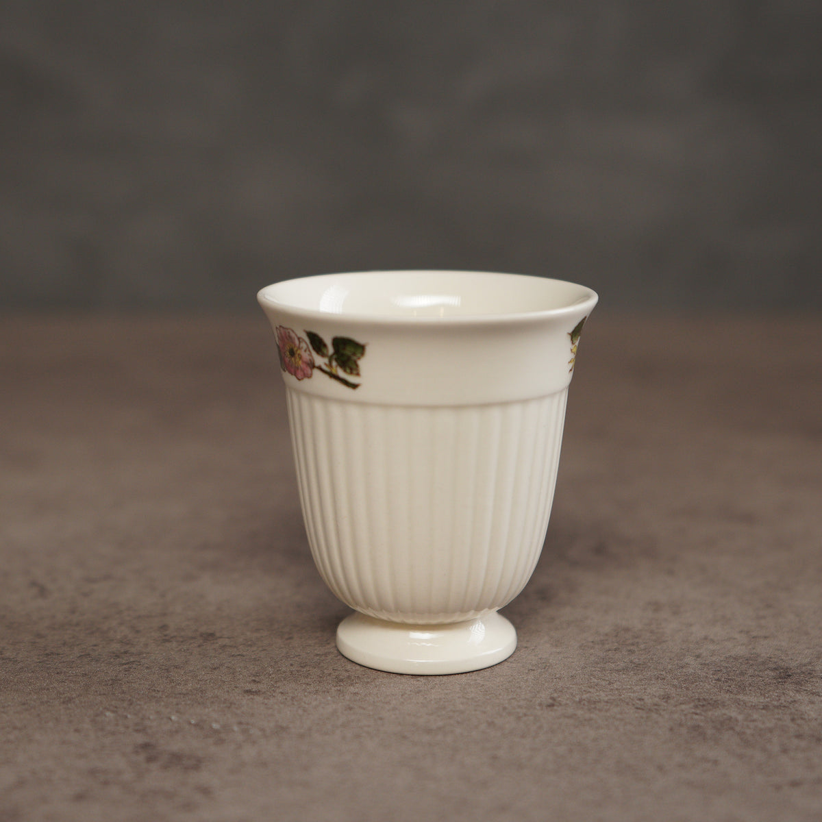 英國Wedgwood "荊棘薔薇"系列茶杯/咖啡杯組