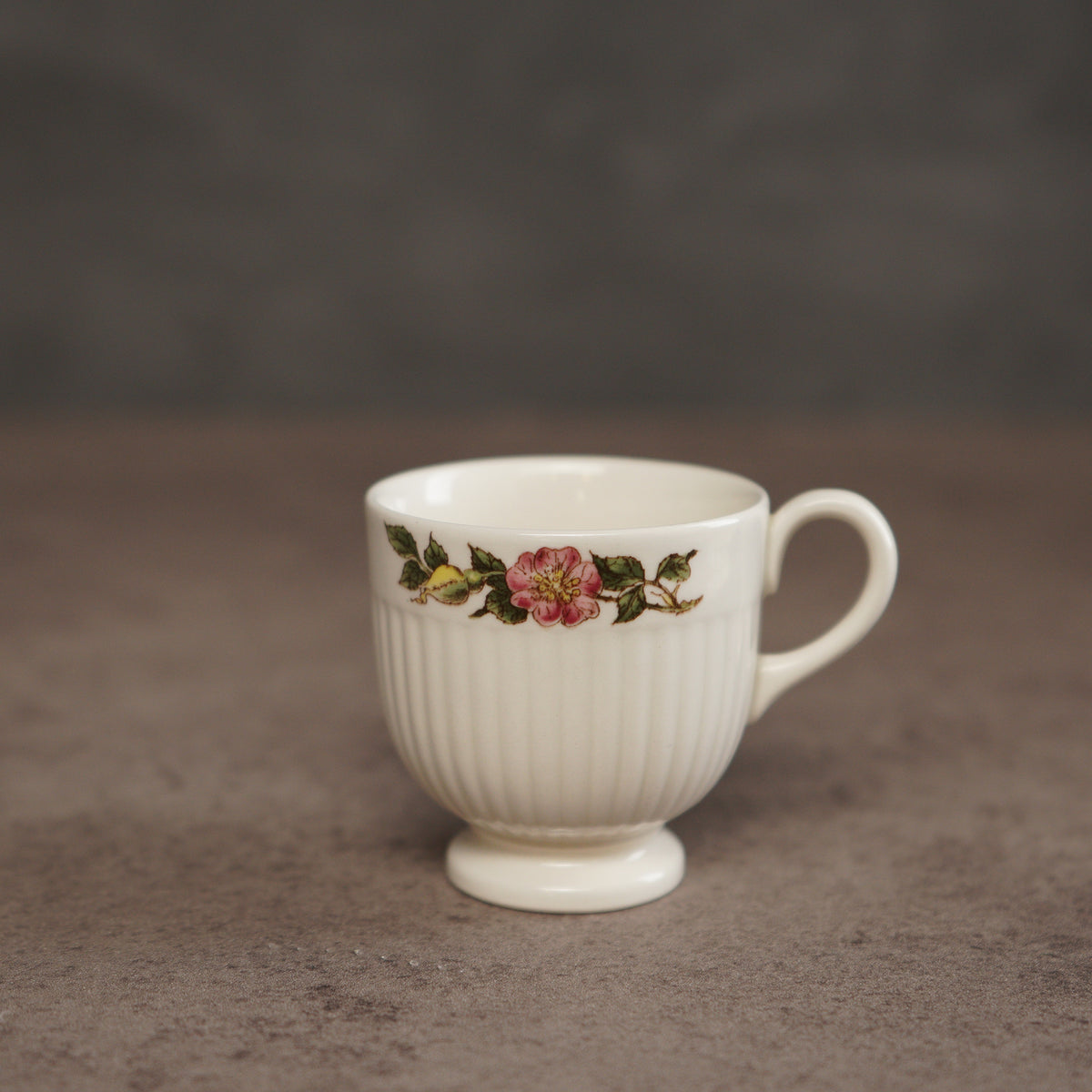 英國Wedgwood "荊棘薔薇"系列茶杯/咖啡杯組