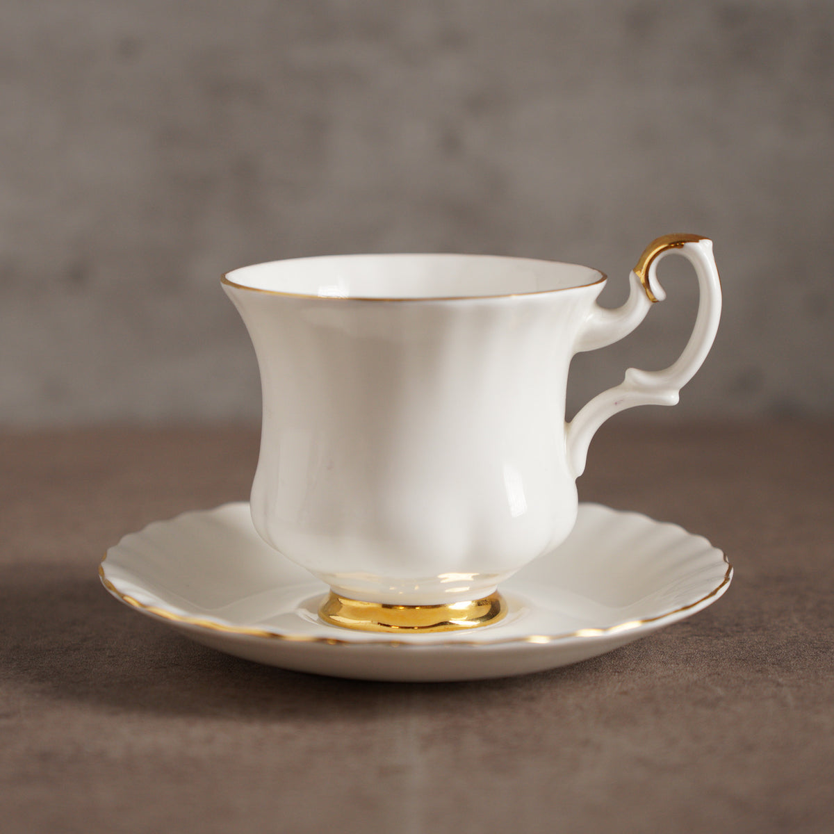 1960英國Royal Albert Val 'Dor系列骨瓷描金對杯組