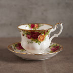1960英國Royal Albert "鄉村玫瑰"22K金骨瓷杯組