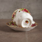1960英國Royal Albert "鄉村玫瑰"22K金骨瓷杯組