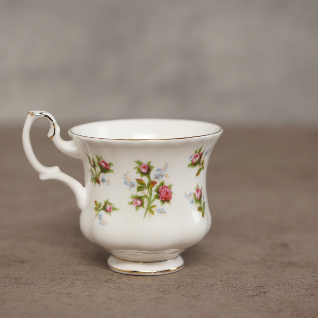 英國Royal Albert “Winsome”系列22k金骨瓷茶杯組
