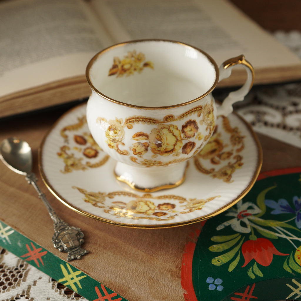 英國Elizabethan黃色芍藥細骨瓷杯組