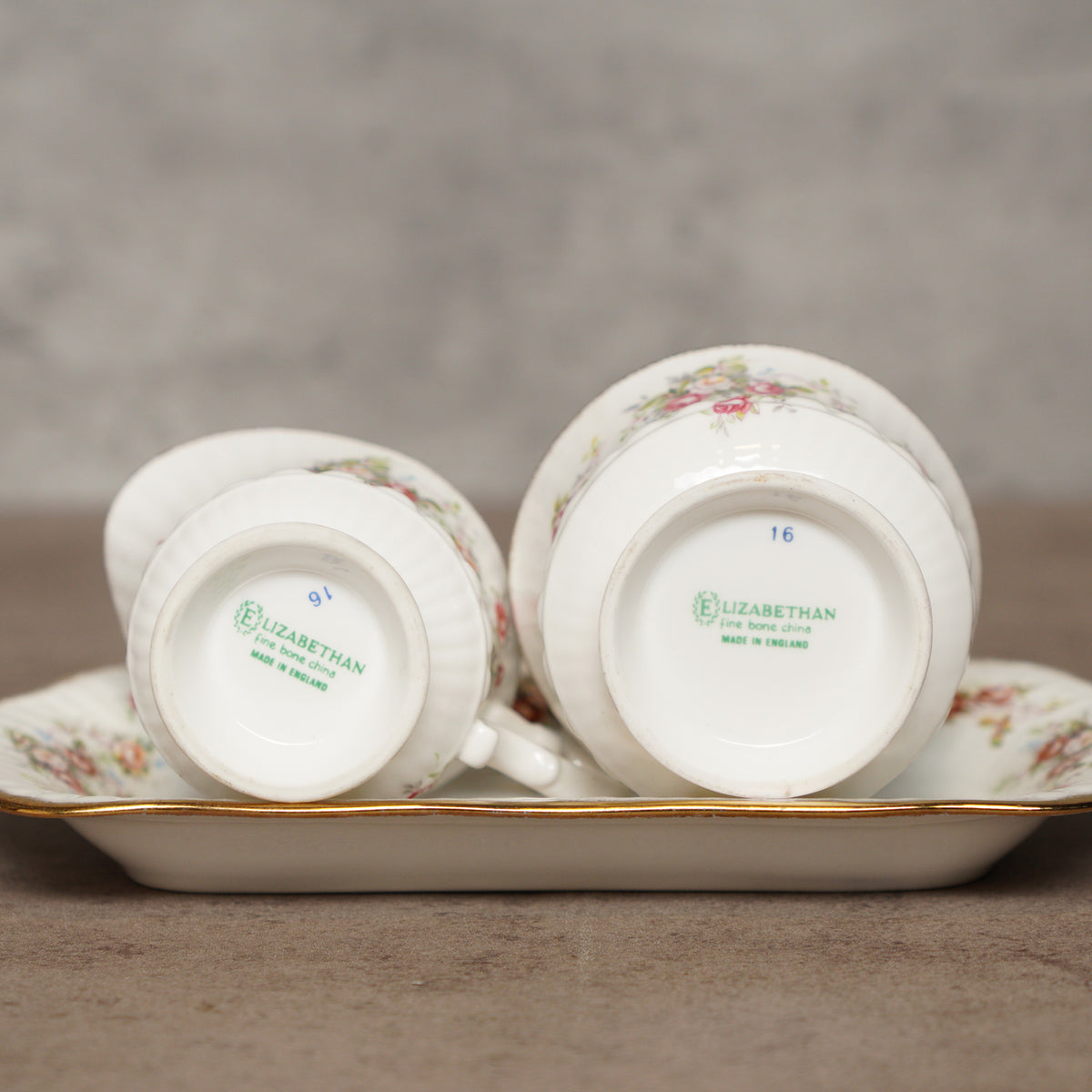 1960英國Elizabethan小玫瑰細骨瓷奶壺套組