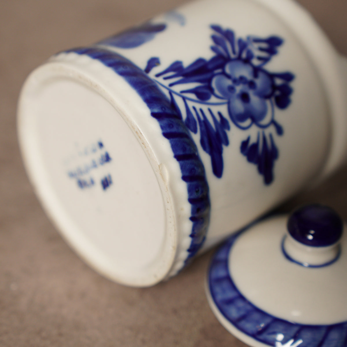 荷蘭Delft Blue風格手繪壁掛香料罐