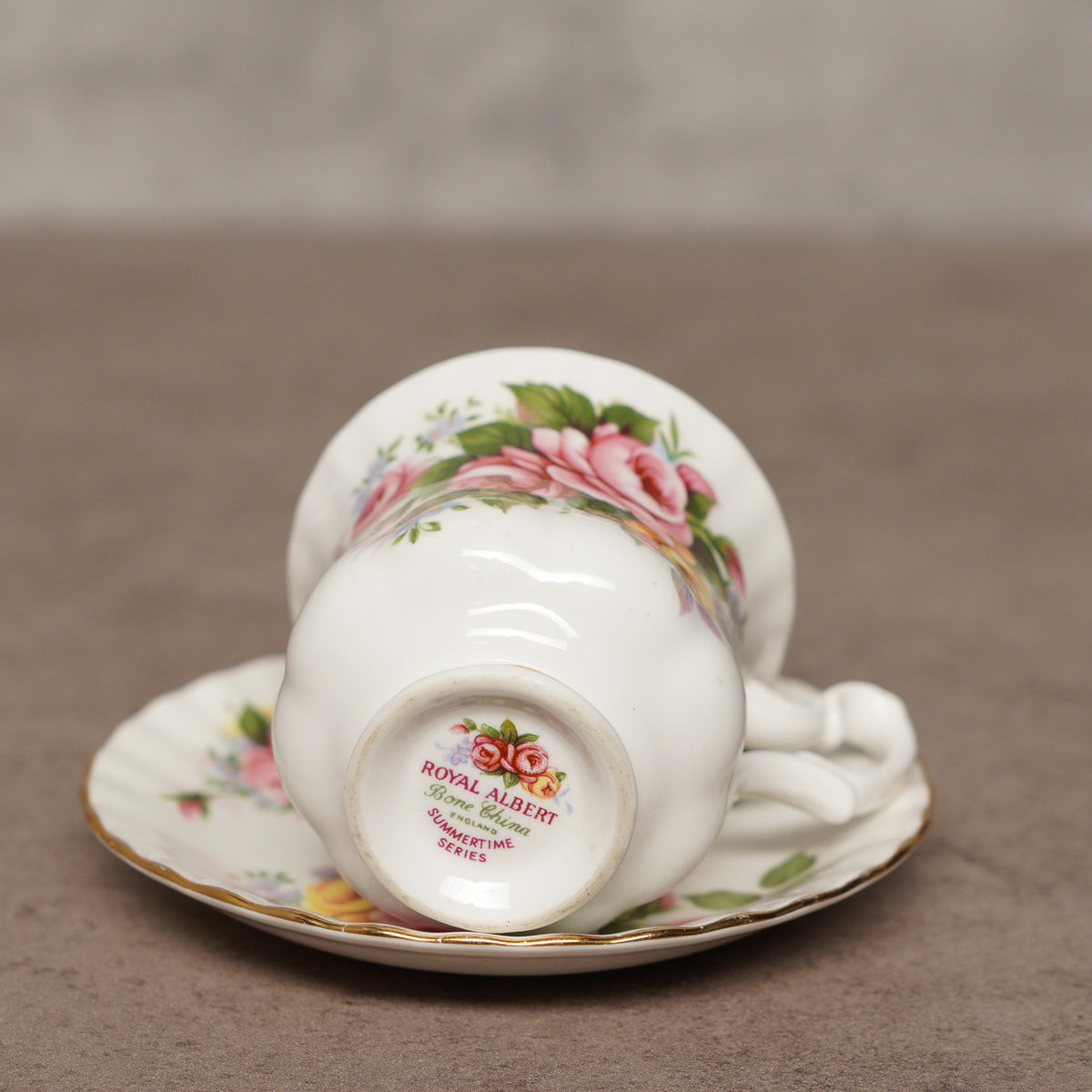 英國Royal Albert "夏日時光"系列22k金骨瓷杯組