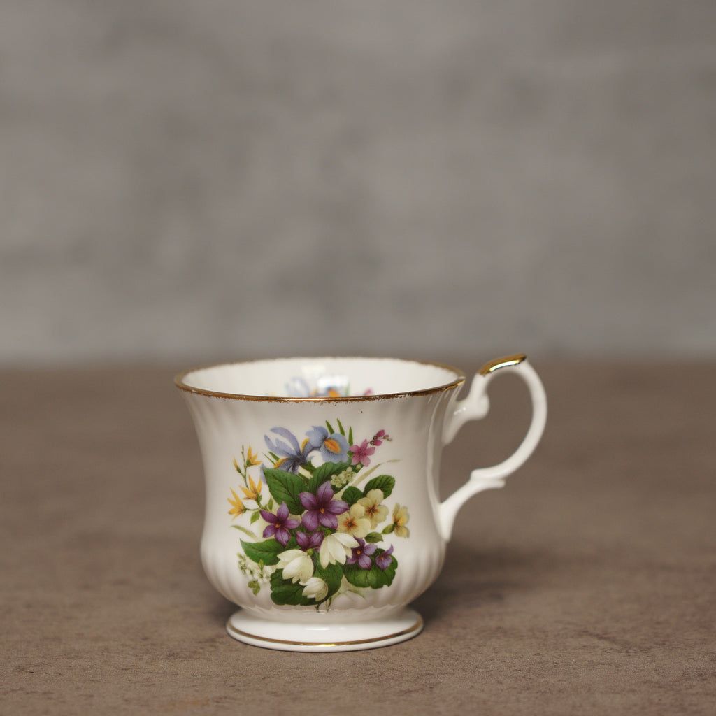 英國Royal Stafford"野花系列"細骨瓷茶杯組