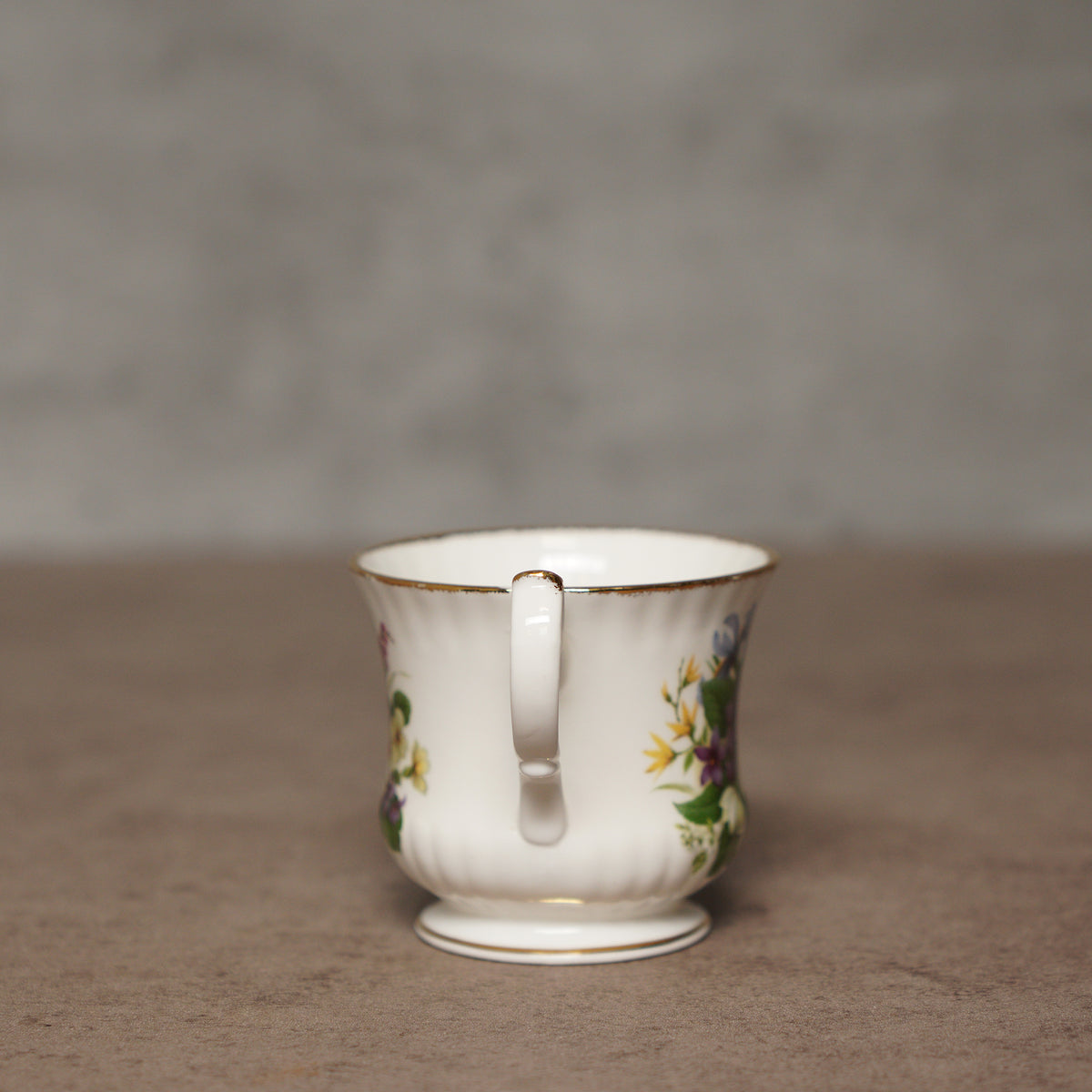 英國Royal Stafford"野花系列"細骨瓷茶杯組