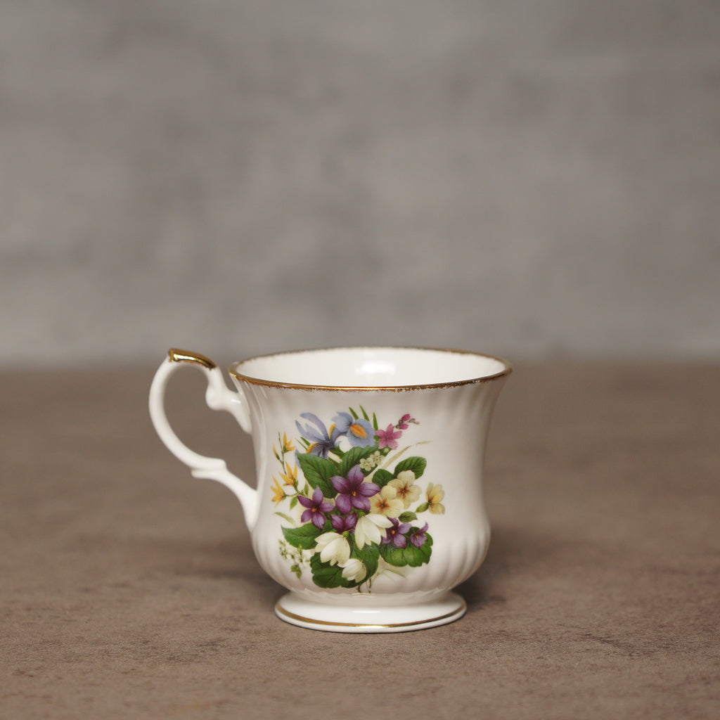 英國Royal Stafford"野花系列"細骨瓷茶杯組