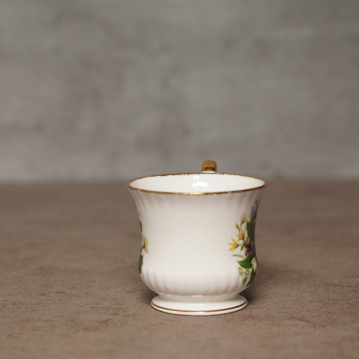 英國Royal Stafford"野花系列"細骨瓷茶杯組