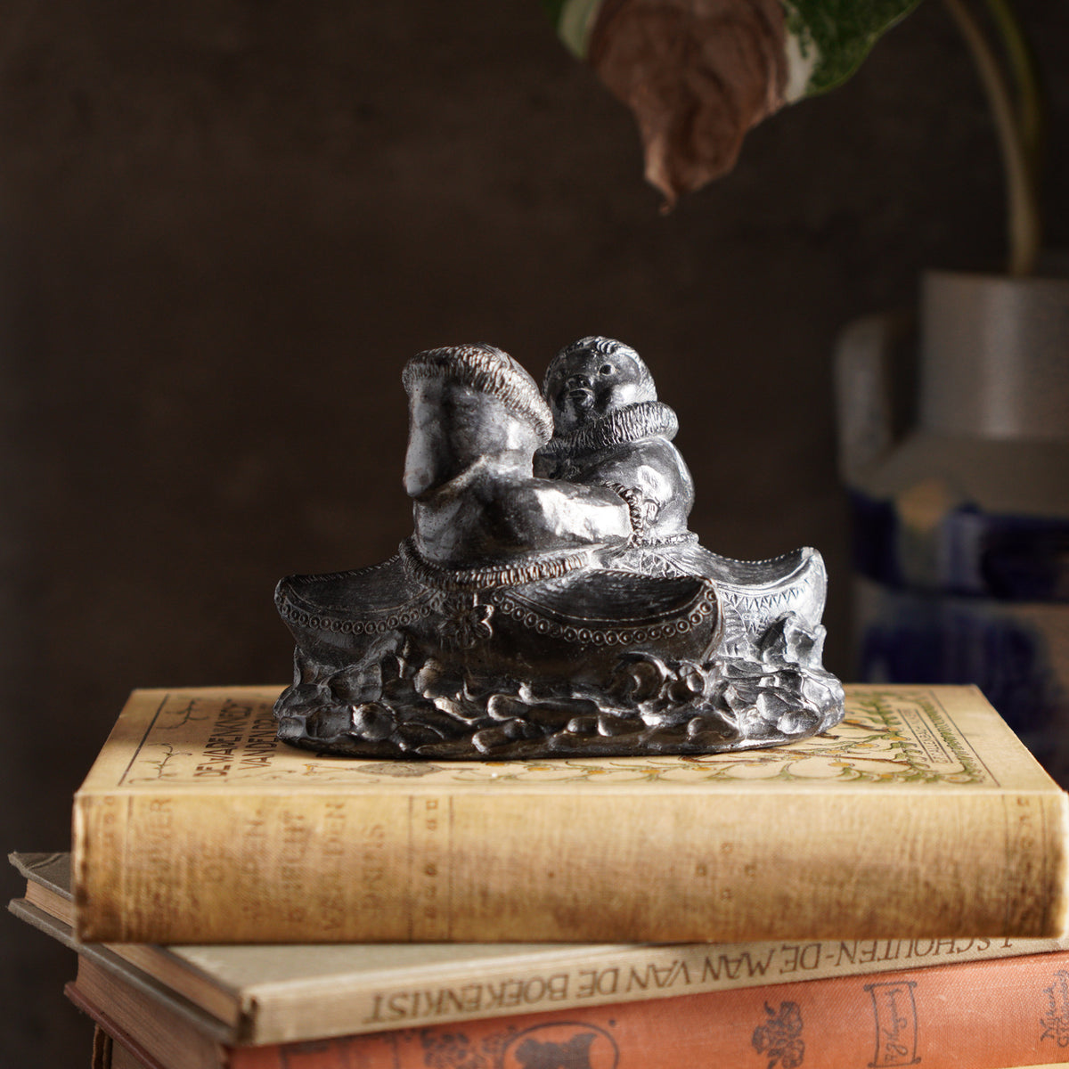 加拿大The Wolf Sculptures"因紐特兒童"手工擺飾