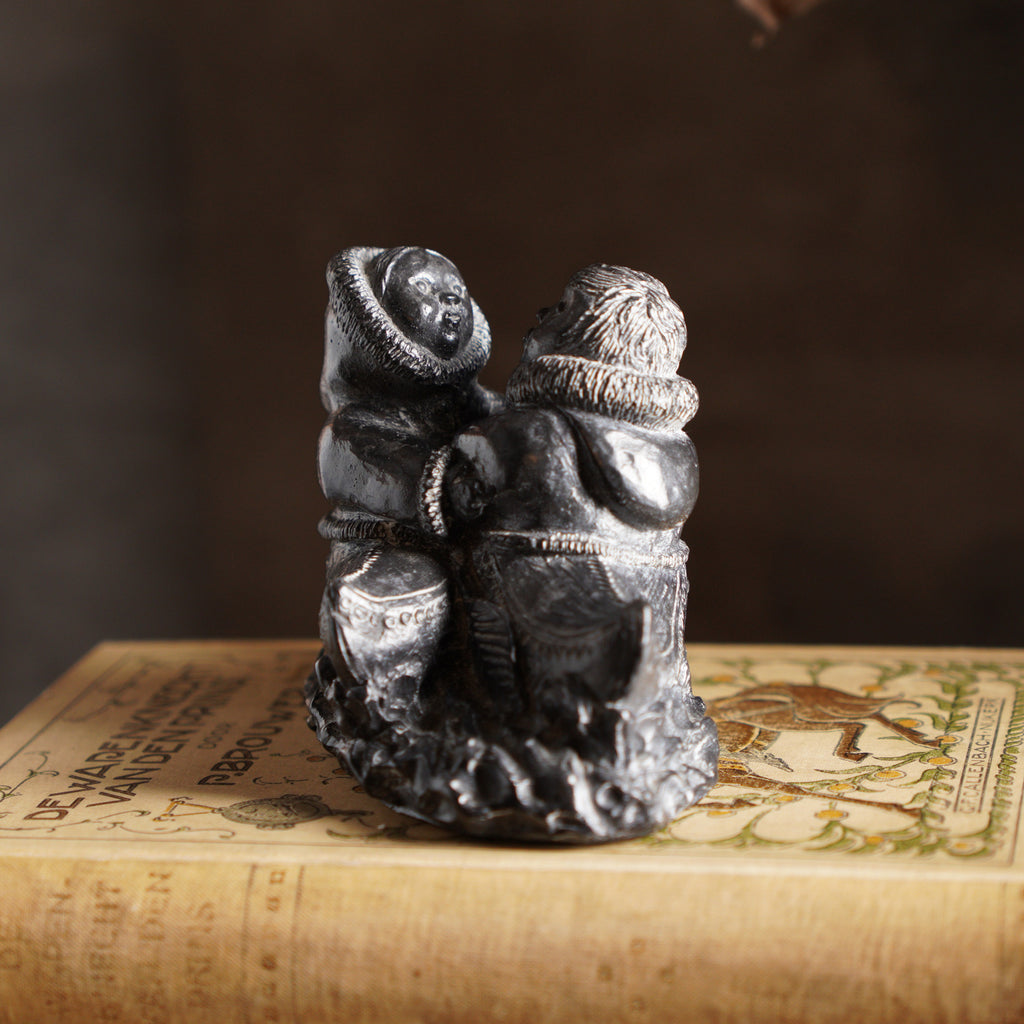 加拿大The Wolf Sculptures"因紐特兒童"手工擺飾