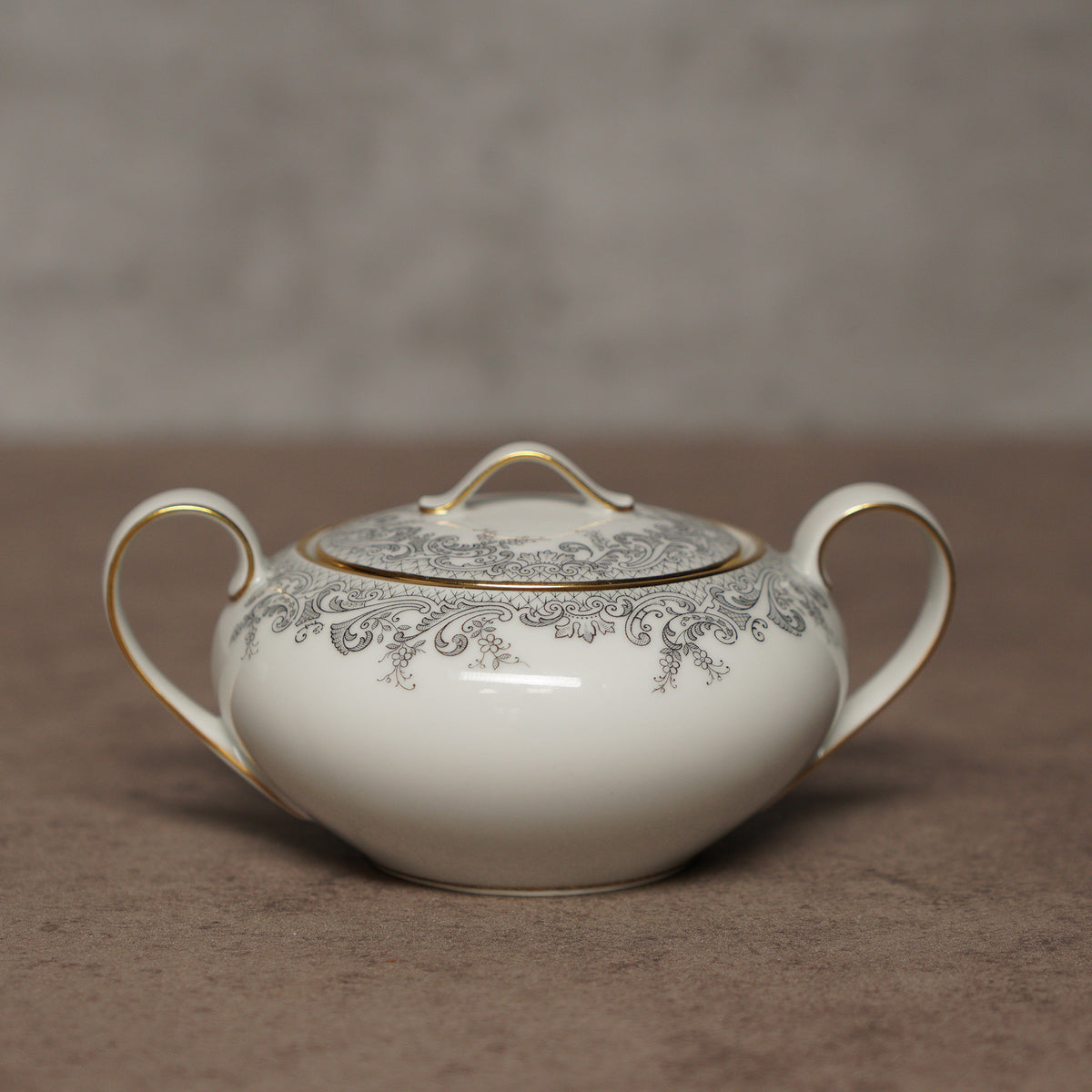 德國獅牌Hutschenreuther茛苕葉雙耳糖罐