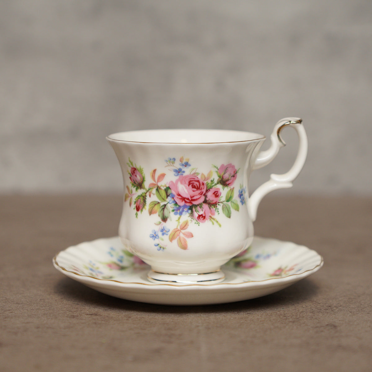英國名瓷Royal Albert "Moss Rose"系列22k金骨瓷杯組