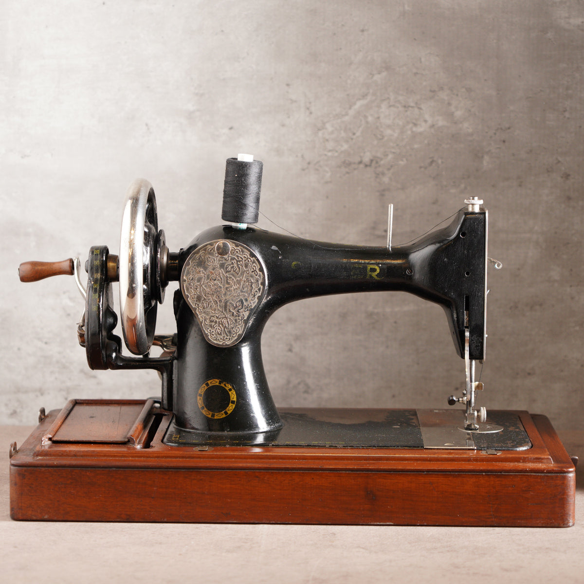 1906年Singer 28古董手搖縫紉機