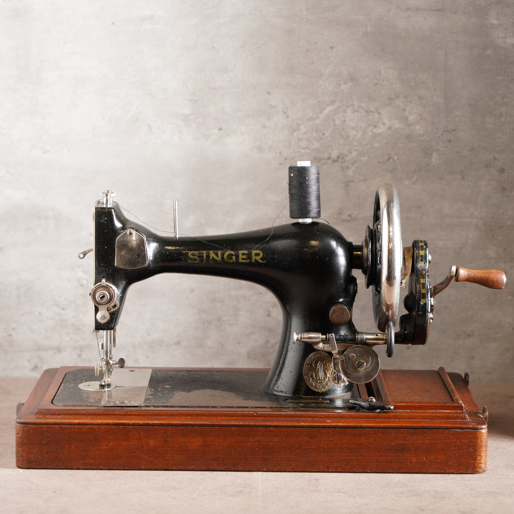1906年Singer 28古董手搖縫紉機