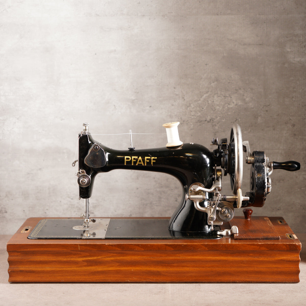 德國Pfaff "model 11"古董手搖縫紉機