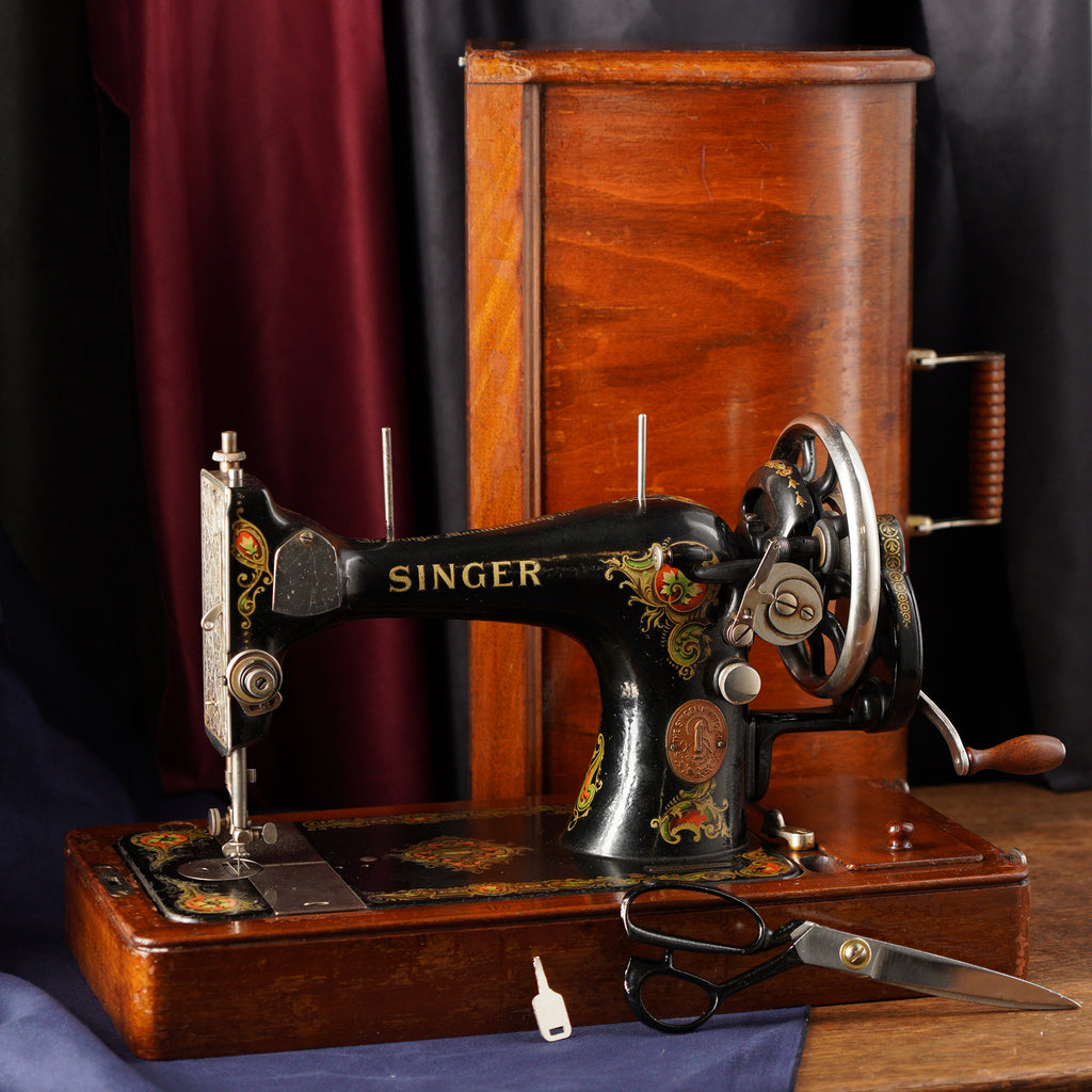 1920年Singer 128K手搖古董縫紉機
