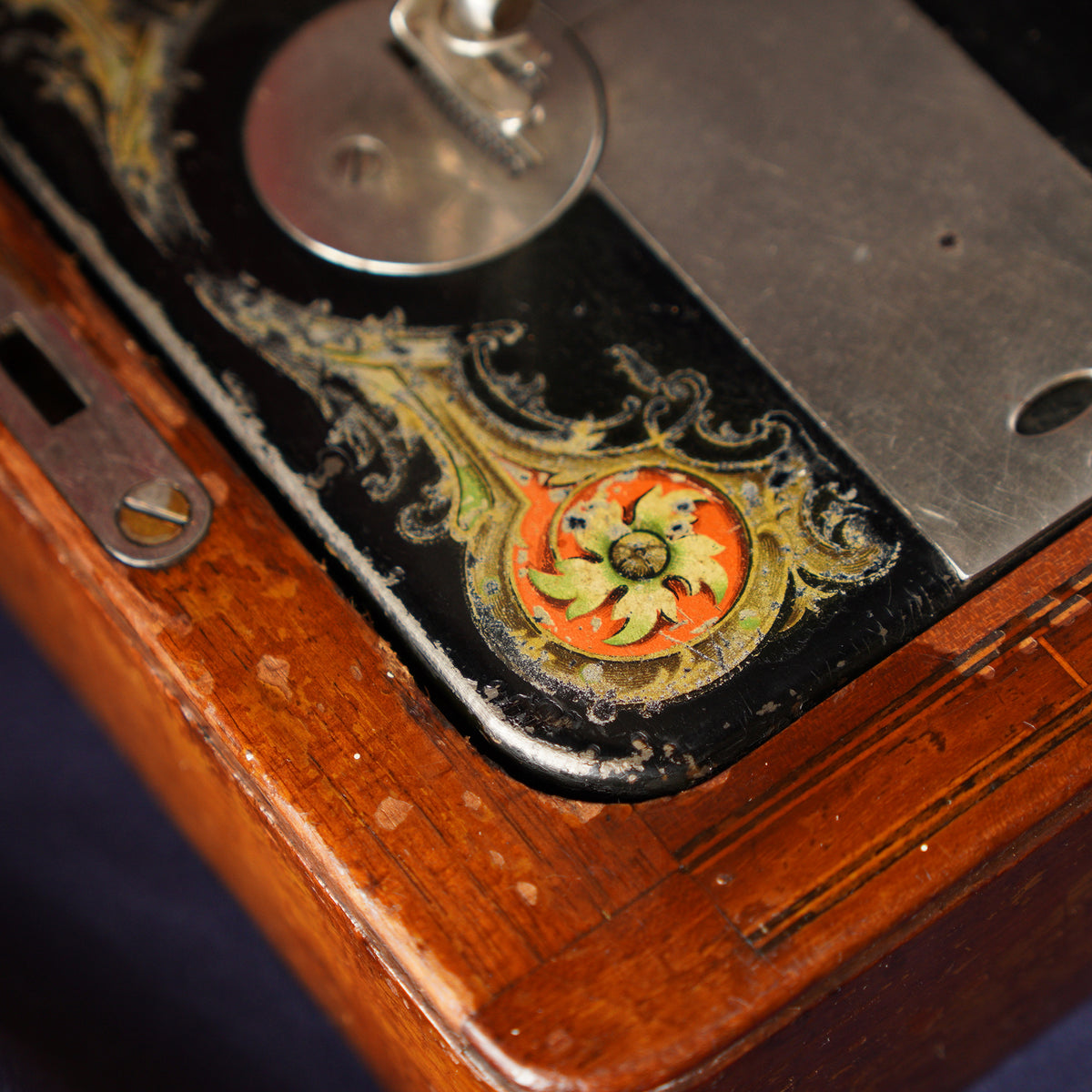 1920年Singer 128K手搖古董縫紉機
