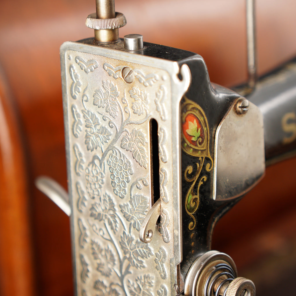 1920年Singer 128K手搖古董縫紉機