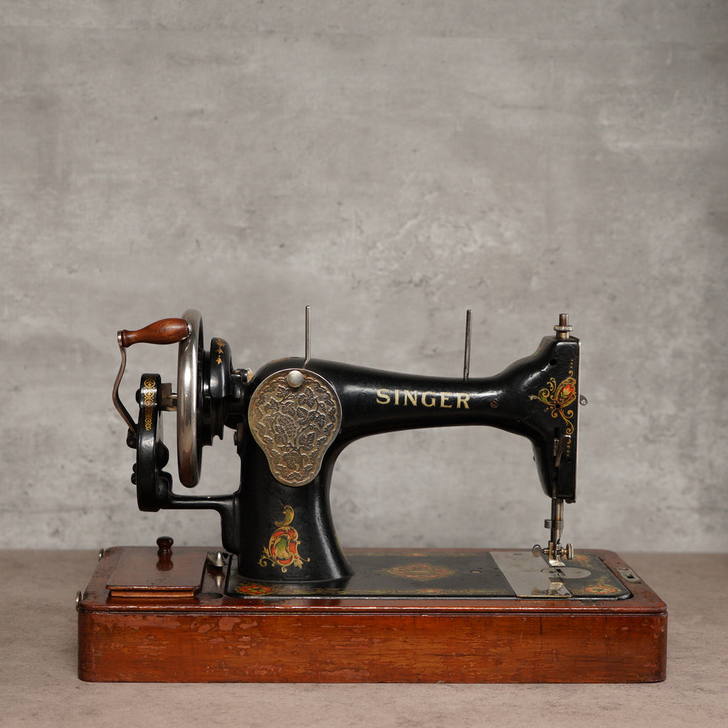 1920年Singer 128K手搖古董縫紉機