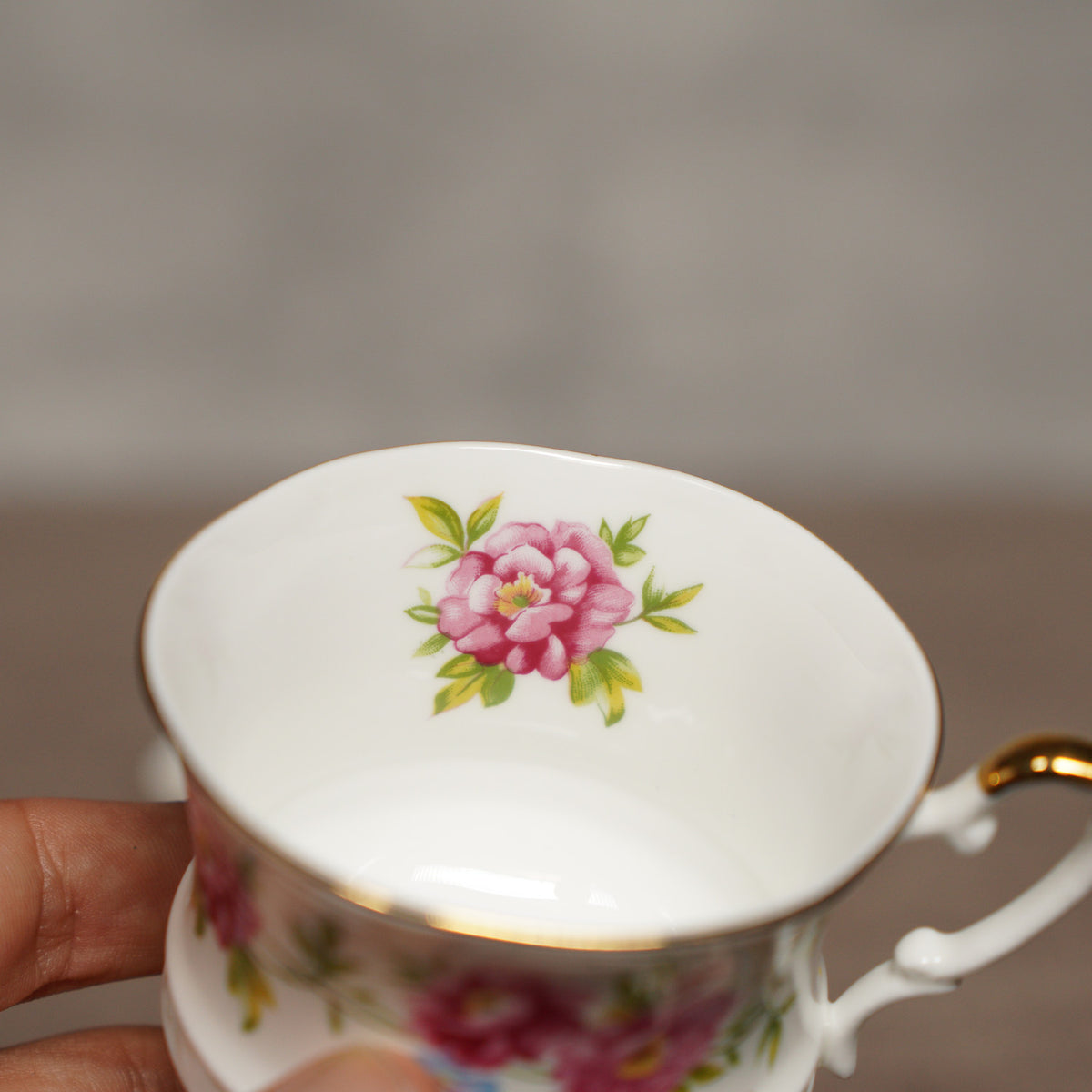 1970英國Royal Ascott"女王花園"系列細骨瓷杯組