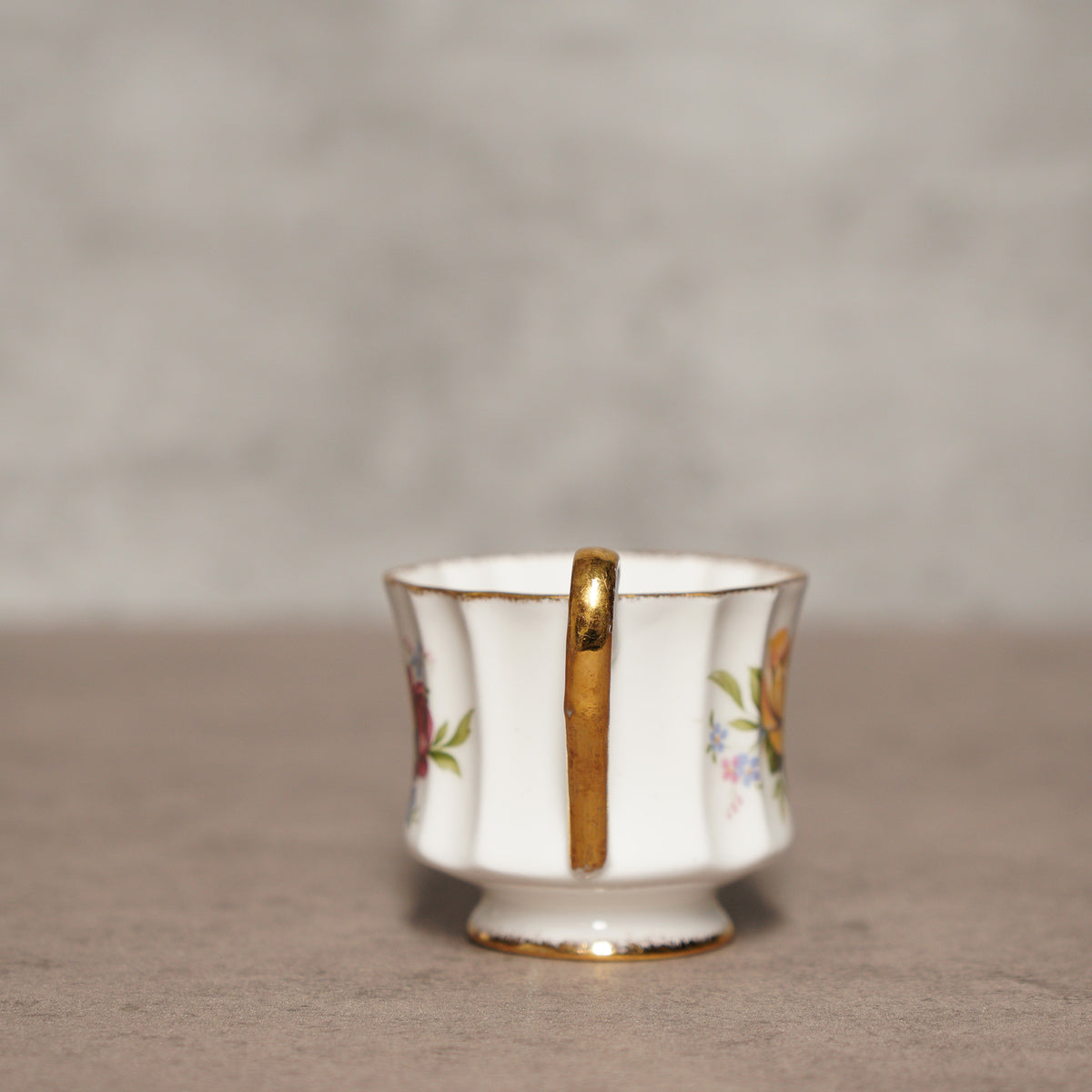 英國Melrosa雙色玫瑰骨瓷手工噴金茶杯/咖啡杯組