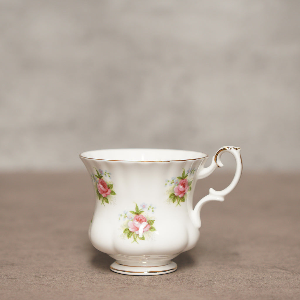 英國Royal Albert"勿忘我玫瑰"22k金His &amp; Hers骨瓷杯組
