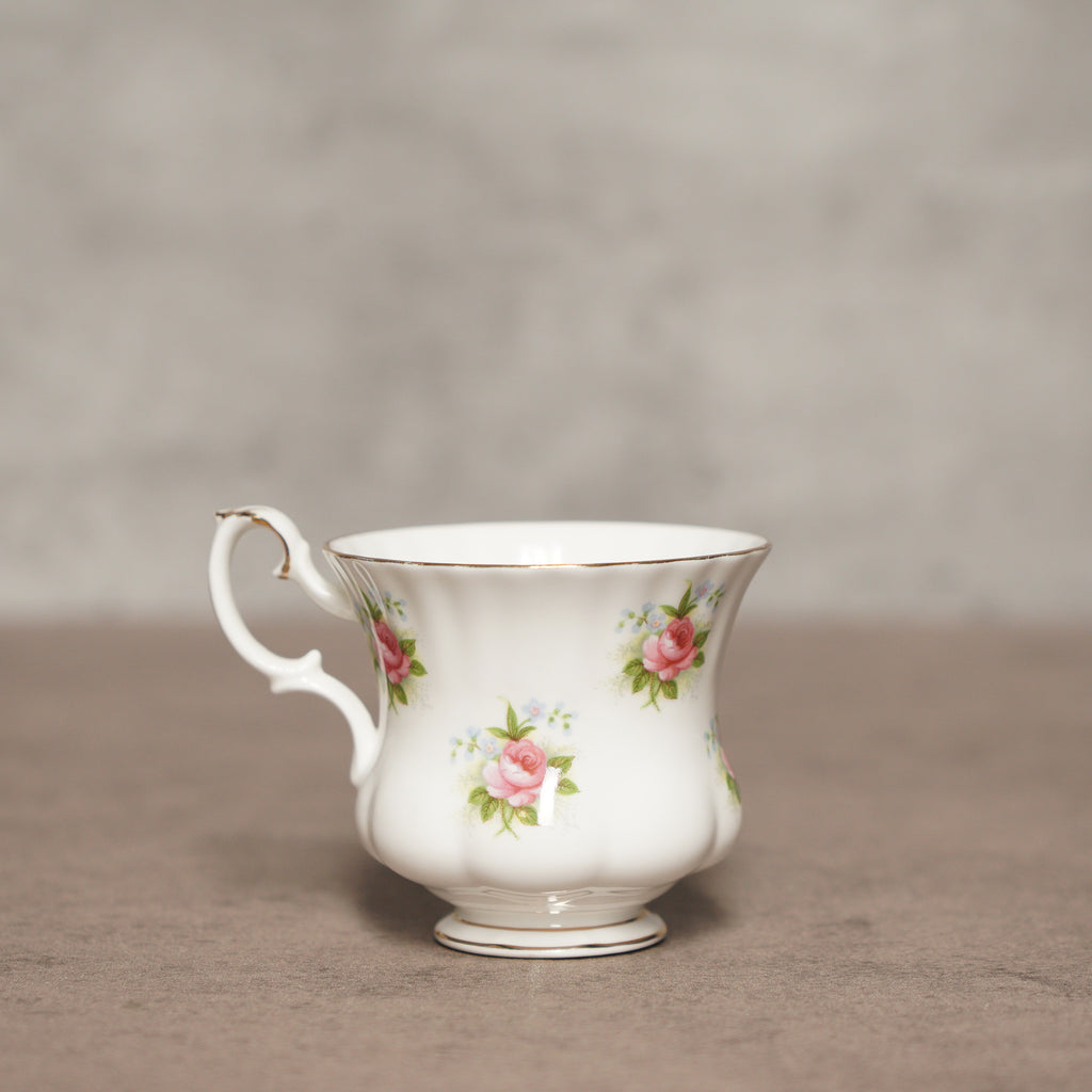 英國Royal Albert"勿忘我玫瑰"22k金His &amp; Hers骨瓷杯組