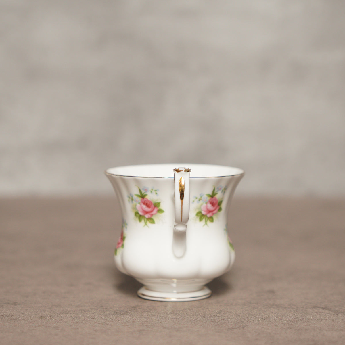 英國Royal Albert"勿忘我玫瑰"22k金His &amp; Hers骨瓷杯組
