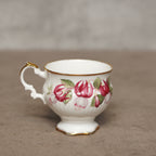 英國Elizabethan"吊鐘花"手工描金細骨瓷杯組