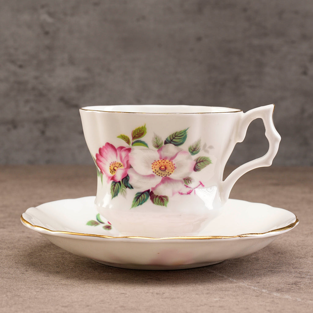 英國Royal Windsor"野玫瑰"細骨瓷茶杯組